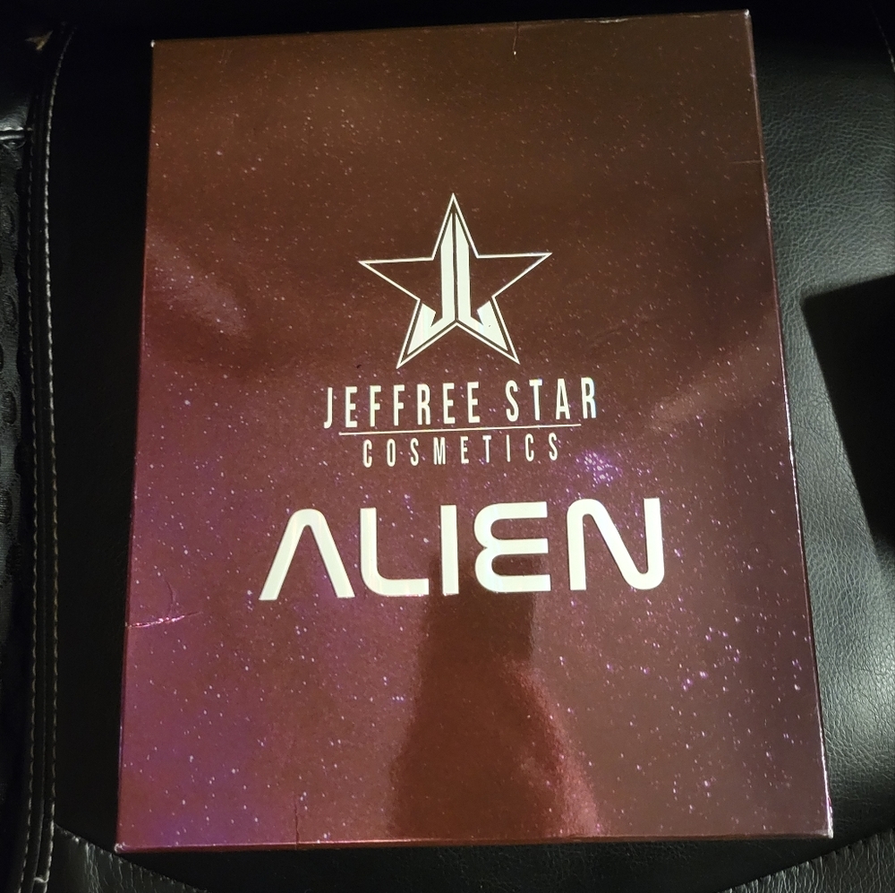 Jeffree Star Alien Palette